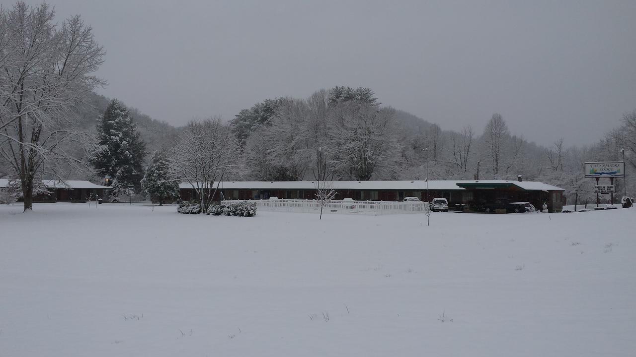 Two Rivers Lodge Bryson City Exterior foto
